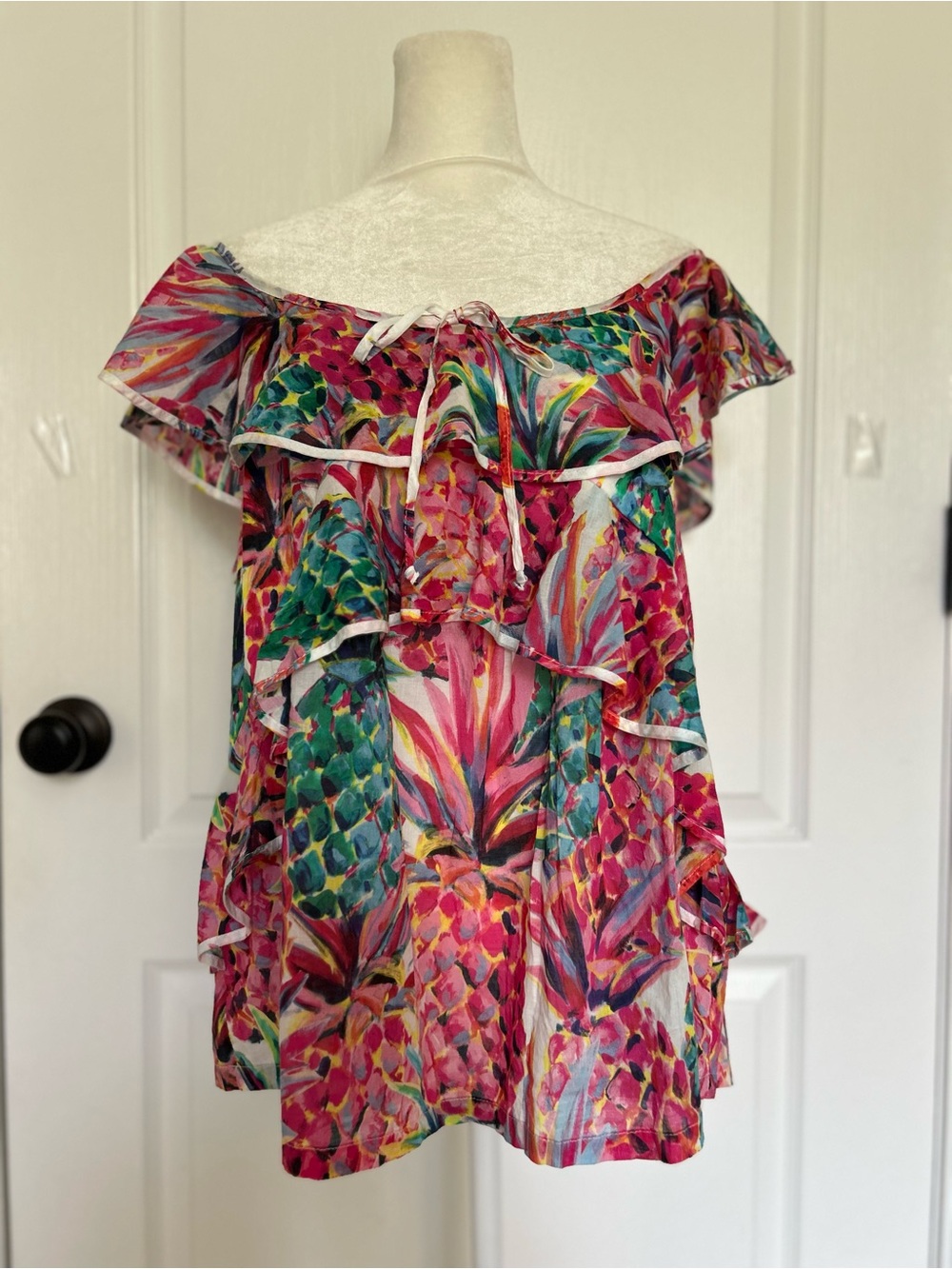 J. Crew Ruffle Top Pink Off-Shoulder Tropical Pineapple Print Top Cotton Size 12 - Picture 2 of 10